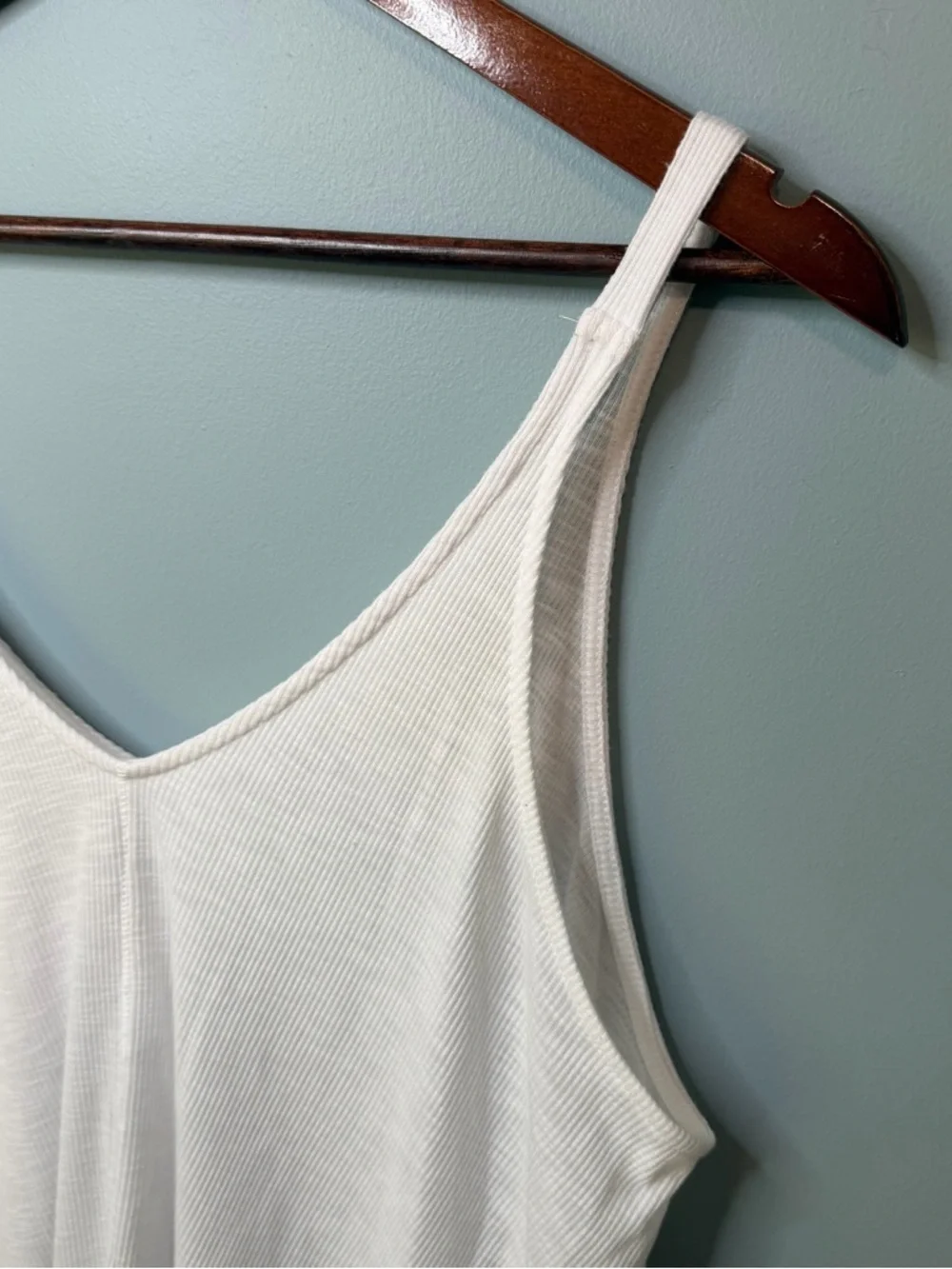 Free People Intimately Ribbed Dani Tank in White. Women’s Small